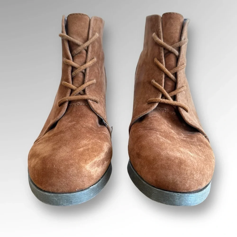 Madden Girl Suede Camel Colored Wedge Booties Sz 9.5